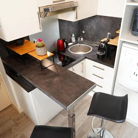 Appartement Au Calme Et Bien Desservi *